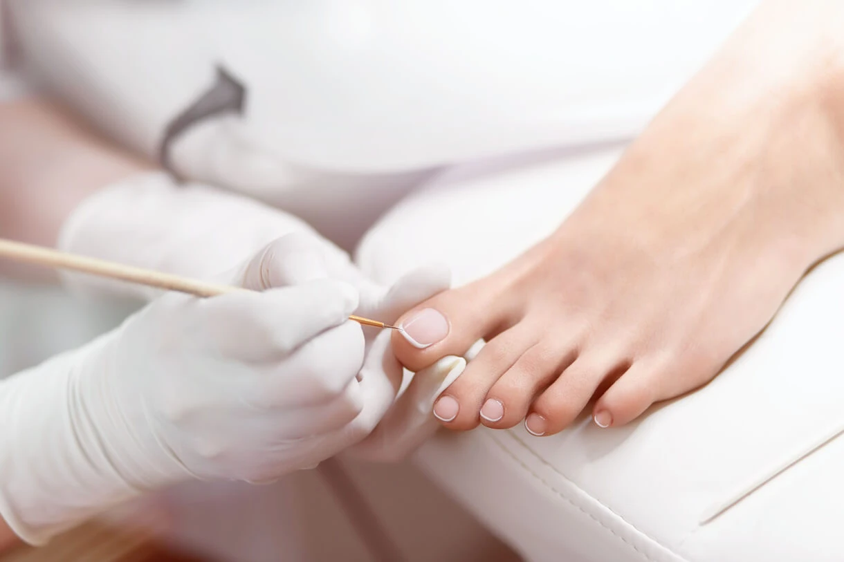 Pedicure with polish